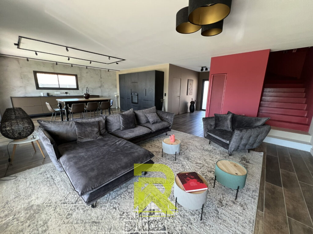 VILLA MODERNE AVEC VUE PANORAMIQUE AGDE – 5 pièces – 4 chambres – 190 m²