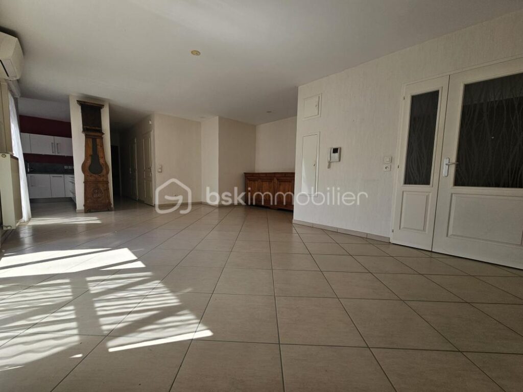 T4 AVEC TERRASSE – 4 pièces – 3 chambres – 94 m²