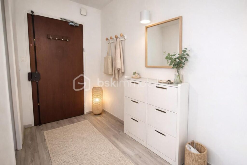 Paris 13ème – 2 pièces calme, lumineux sans vis à vis avec parking et cave – DPE : C – 2 pièces – 1 chambre – 42 m²