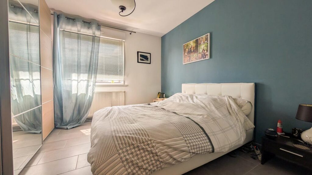 Semi plain-pied individuel 3 chambres, jardin et garage – 5 pièces – 3 chambres – 117 m²