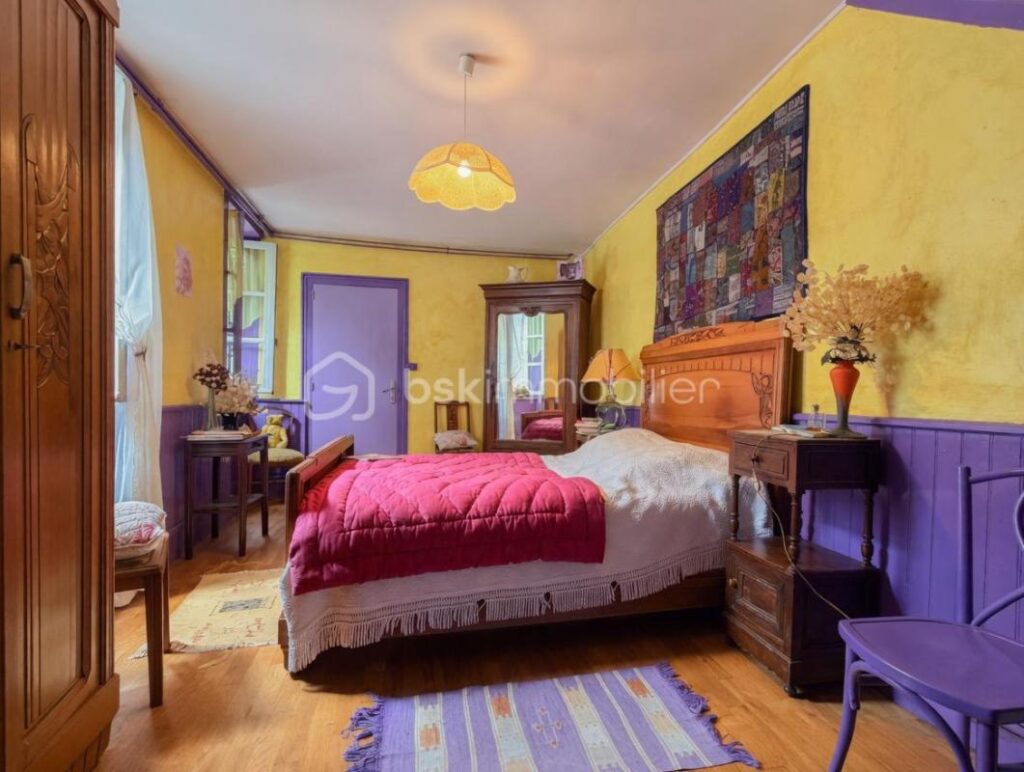 La Boule d’Or – Demeure historique XIVe siècle – 372 m² – Parc 5 500 m² – Saint-Germain-les-Belles – 12 pièces – 7 chambres – 375 m²