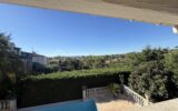 Maison d’exception avec piscine à débordement – Vue imprenable – Quartier recherché de Valescure à Saint-Raphaël – 5 pièces – 5 chambres – 136 m²