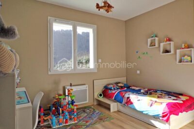 🔥 COURNIOU – Plain-pied moderne sous garantie décennale – DPE B – Parcelle 1 015 m² – 4 pièces – 3 chambres – 96 m²