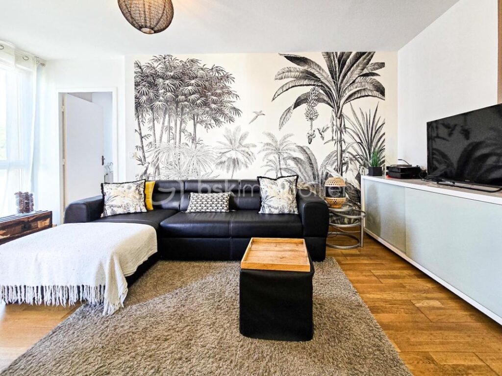 Grenoble 38100 – Appartement T4 meublé avec terrasse, cave et garage possible en sus – 4 pièces – 3 chambres – 75 m²