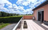 Maison familiale sans vis-à-vis avec piscine sur 2 000 m² de terrain – 6 pièces – 5 chambres – 160 m²