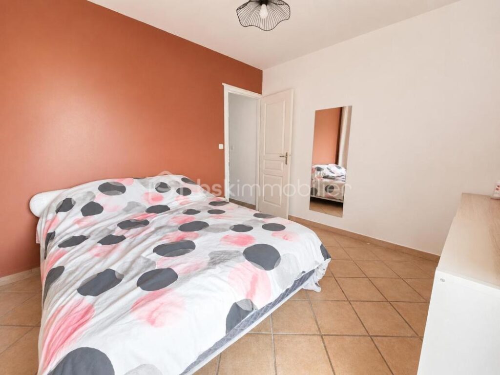EXCLUSIVITÉ, appartement type 3, 80 m², 2 places de stationnement – 3 pièces – 2 chambres – 76 m²