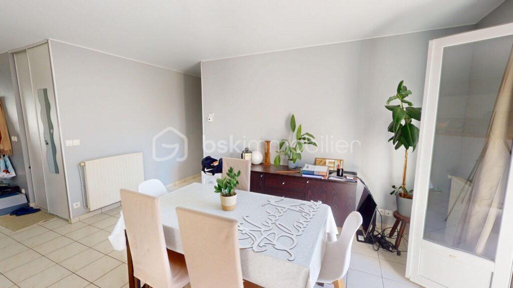 MAISON DE 100 M2 – 4 pièces – 3 chambres – 100 m²