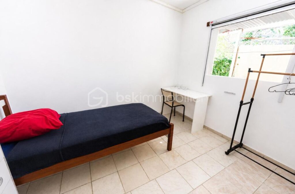 À VENDRE – 2 maisons jumelée avec vue mer pour le prix d&rsquo;une – NR pièces – 5 chambres – 214 m²