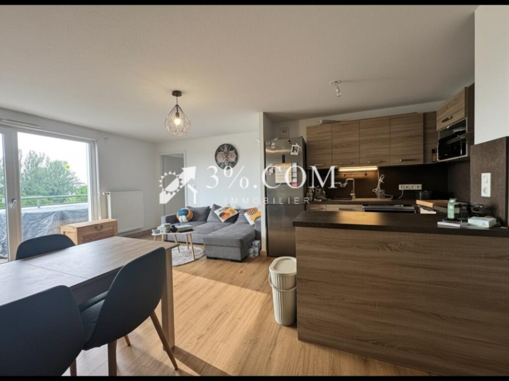 3%COM Bel appartement F3 coté canal – terrasse – garage – 3 pièces – 2 chambres – 60 m²