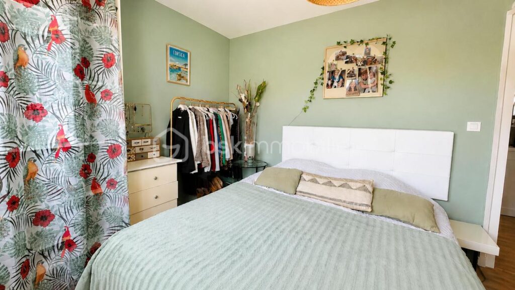 3 pièces vue dégagée cave et parking – 3 pièces – 2 chambres – 74 m²
