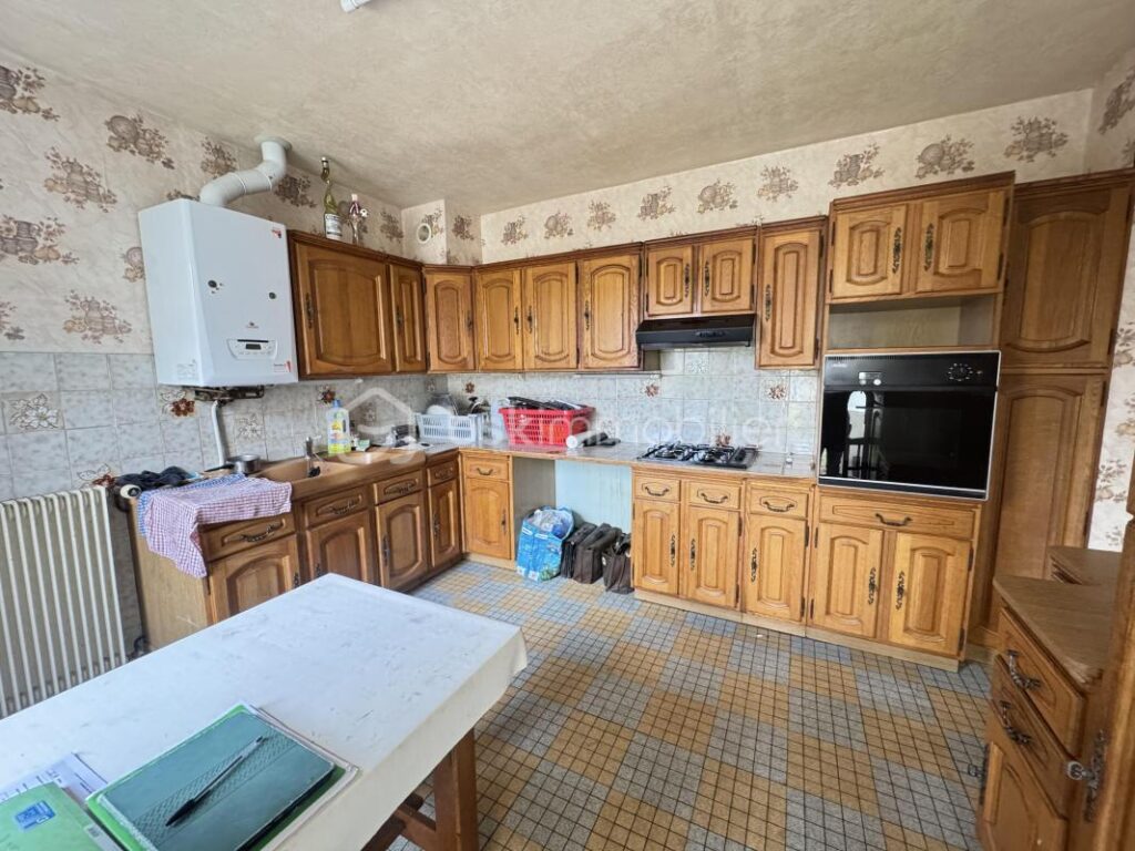 Découvrez le charme authentique d&rsquo;une maison des années 20 ! – 4 pièces – 2 chambres – 61 m²