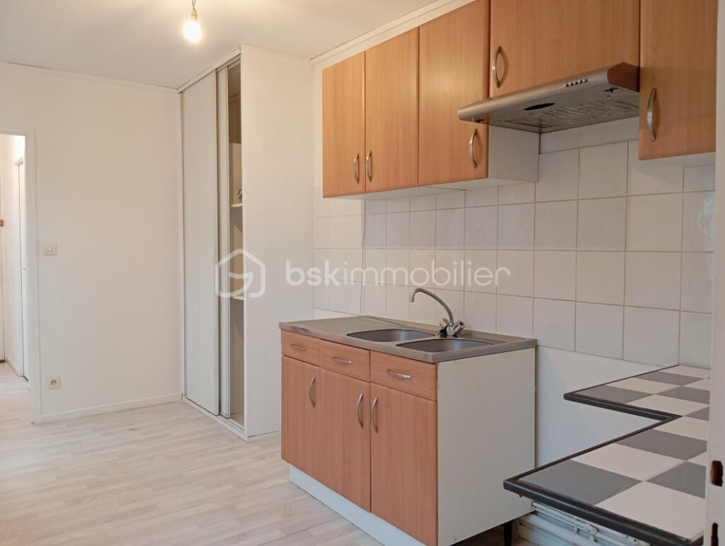 HYPER CENTRE – APPARTEMENT EN DUPLEX – 2 pièces – 1 chambre – 49 m²