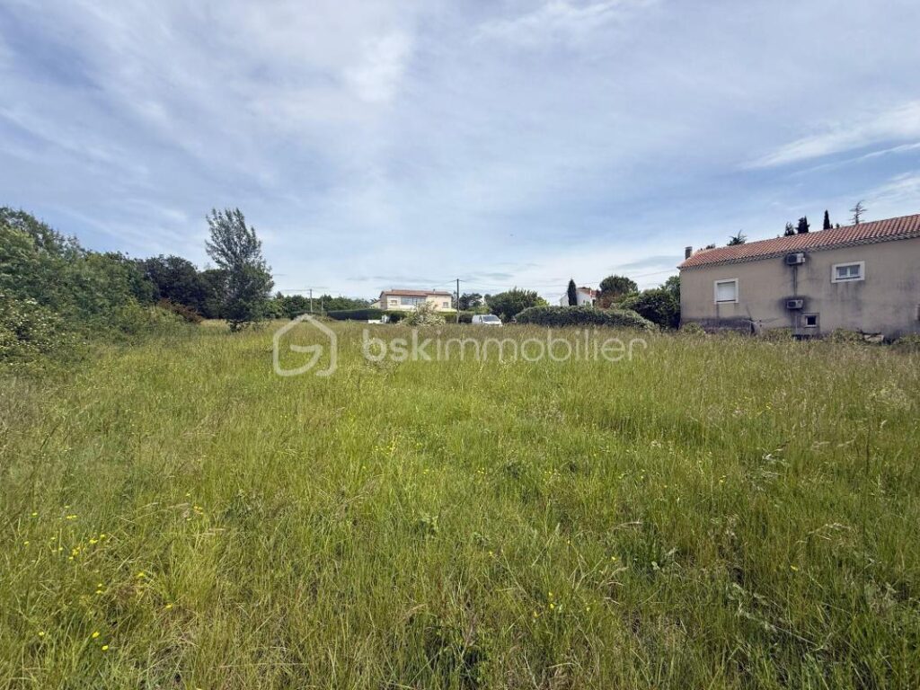 Terrain de 1200 m² à Saint Hilaire de Brethmas – NR pièces – NR chambres – 1200 m²