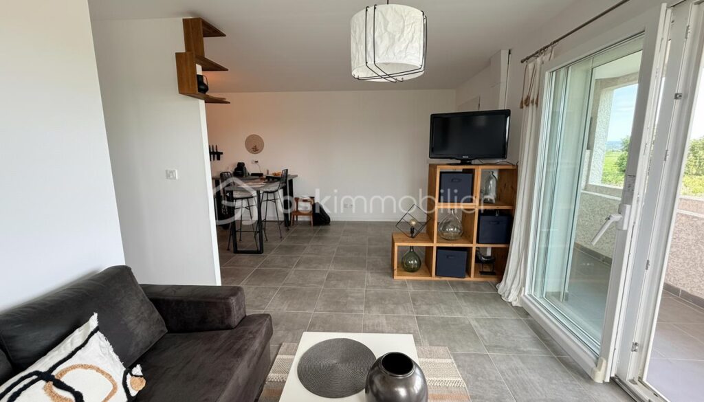 T3 de 60 m2 à 10 minutes de PEZENAS – 3 pièces – 2 chambres – 60 m²