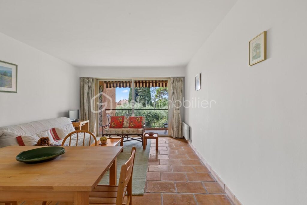 Appartement 2 pièces à Vence – 2 pièces – 1 chambre – 50 m²