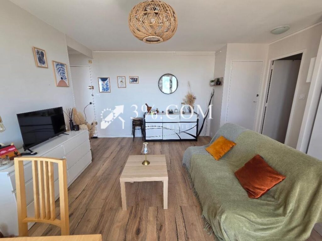 3%.COM MARSEILLE VOUS PROPOSE 13009 – LA ROUVIERE LOCATION D – 2 pièces – 1 chambre – 39 m²