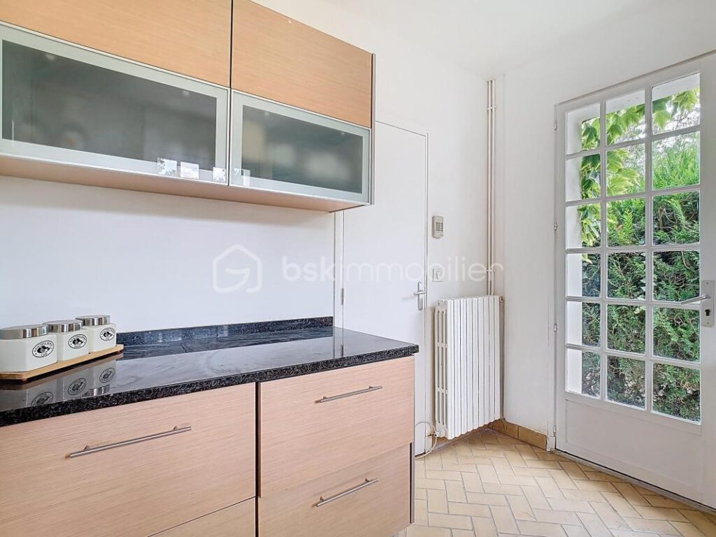 Découvrez votre future maison moderne au cœur de la tranquillité ! – 6 pièces – 4 chambres – 155 m²