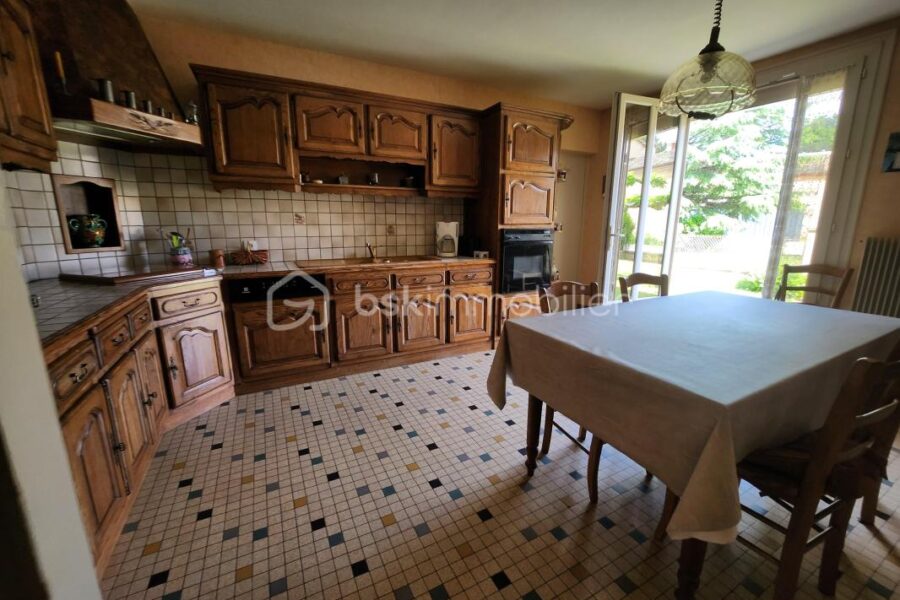 Maison à vendre à Rouille