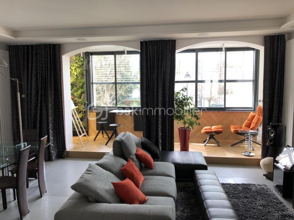 APPARTEMENT HAUT DE STANDING 215M² MEAUX CENTRE – 4 CHAMBRES – DPE C – 640 000 € – 8 pièces – 4 chambres – 162 m²
