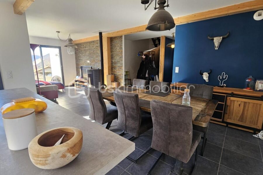 Maison à vendre à La roche des arnauds