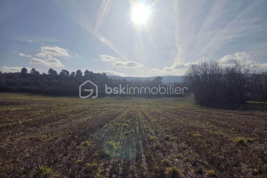 Terrain à vendre à Cereste