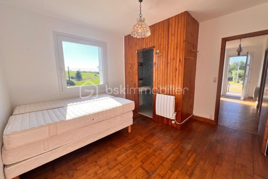 Maison à vendre à Plomodiern