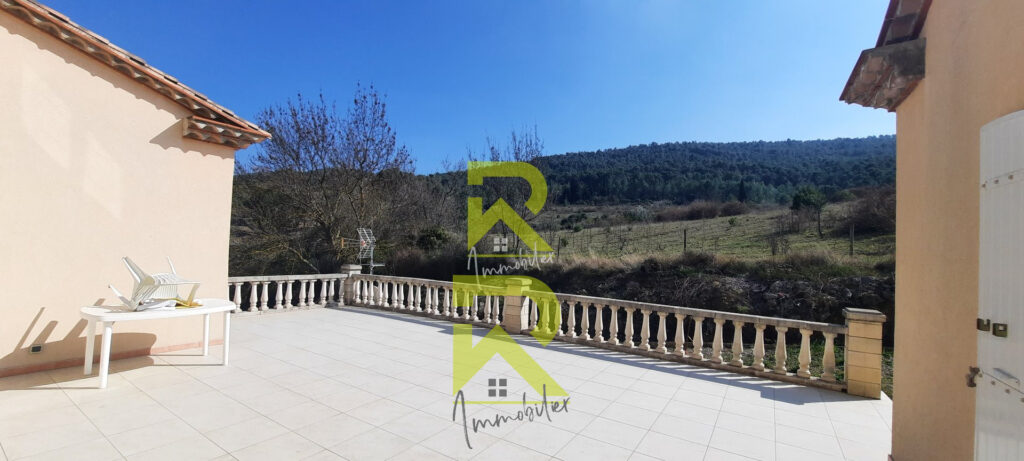 Bien d&rsquo;exception Maison T5 et ses 4 appartements – 14 pièces – 8 chambres – 350 m²