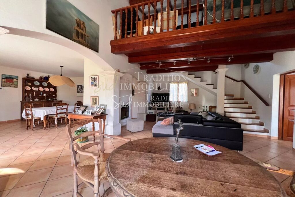 vente villa 2 Pièce(s) – 2 pièces – 3 chambres – 134.00 m²