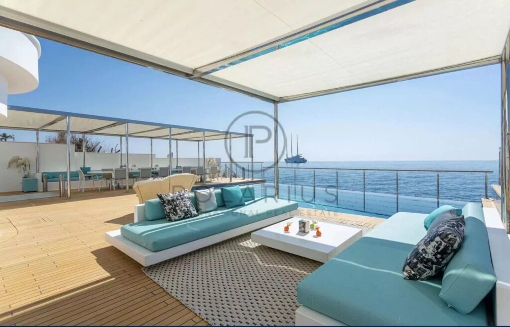 Domaine d’exception à vendre au Cap d’Antibes – Château du Cap – 15 pièces – 11 chambres – 1000 m²
