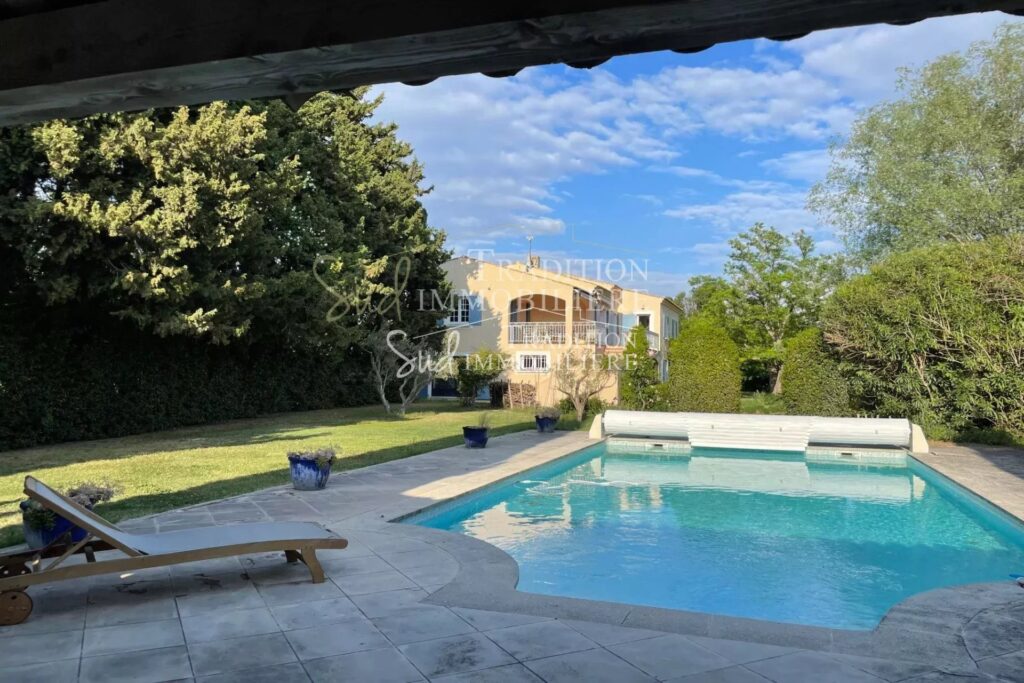 vente maison 8 Pièce(s) – 8 pièces – 6 chambres – 256.00 m²