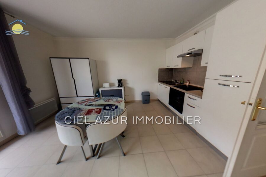 Appartement à louer à Juan-les-pins