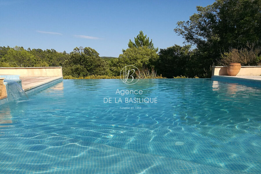 Maison à vendre à Saint-maximin-la-sainte-baume