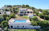 Villa de luxe avec vue sur la mer à vendre à Antibes – 6 chambres, piscine et appartement d&rsquo;invités – 9 pièces – 6 chambres – 350 m²