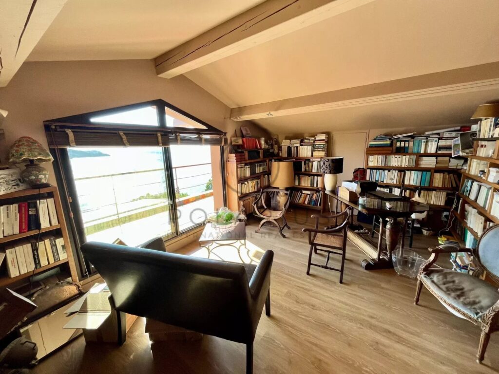 Charmante villa avec vue mer sur l&rsquo;Île du Levant – 4 pièces – 3 chambres – 120.5 m²