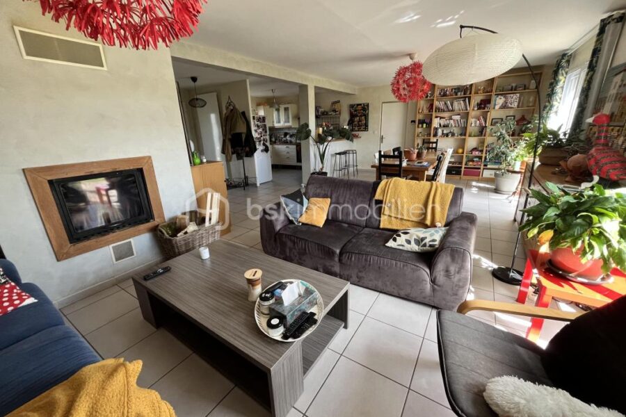 Maison à vendre à Champvoux
