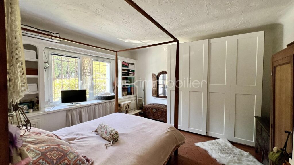 Villa 7 pièces La Colle-sur-Loup – Vue Saint-Paul-de-Vence – Maison d&rsquo;ami indépendante – 7 pièces – 5 chambres – 225 m²