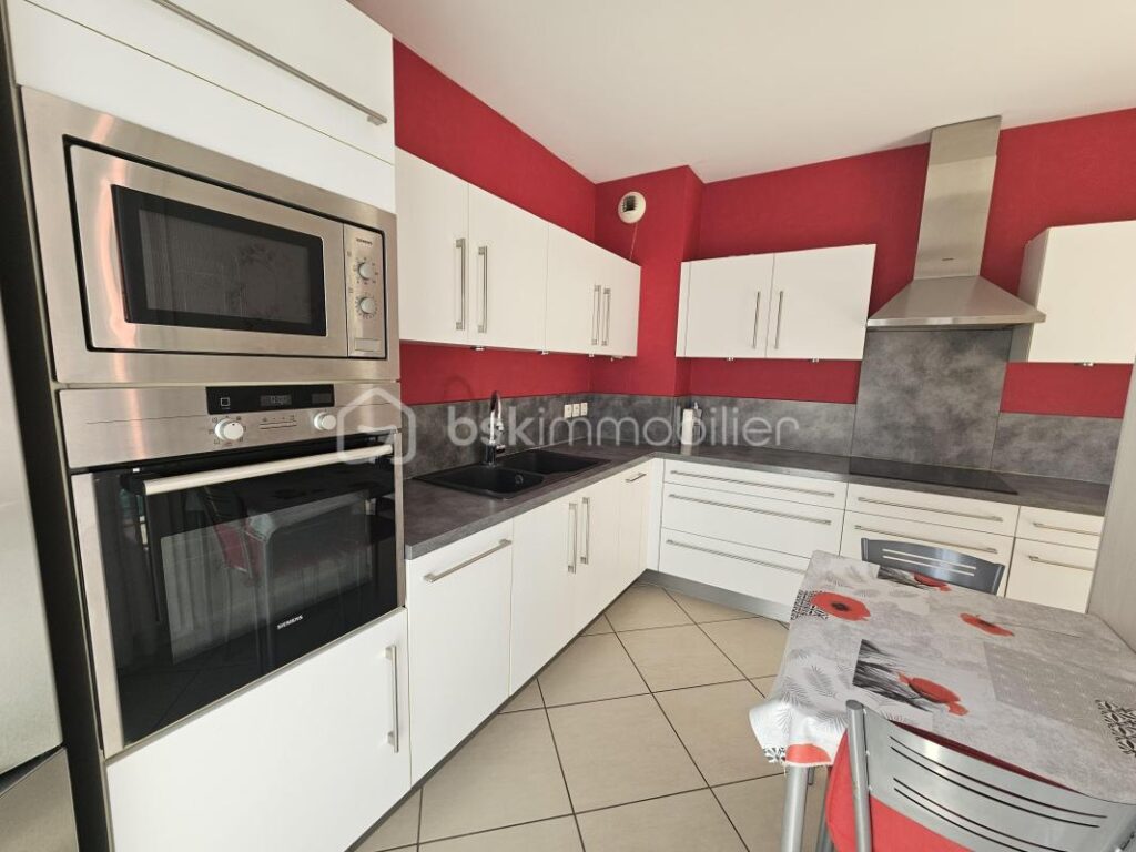 T4 AVEC TERRASSE – 4 pièces – 3 chambres – 94 m²