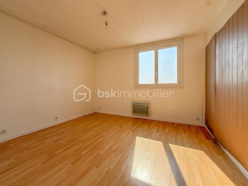 Quartier Saint-Marc : appartement lumineux avec une magnifique vue sur la rade – 3 pièces – 2 chambres – 74 m²