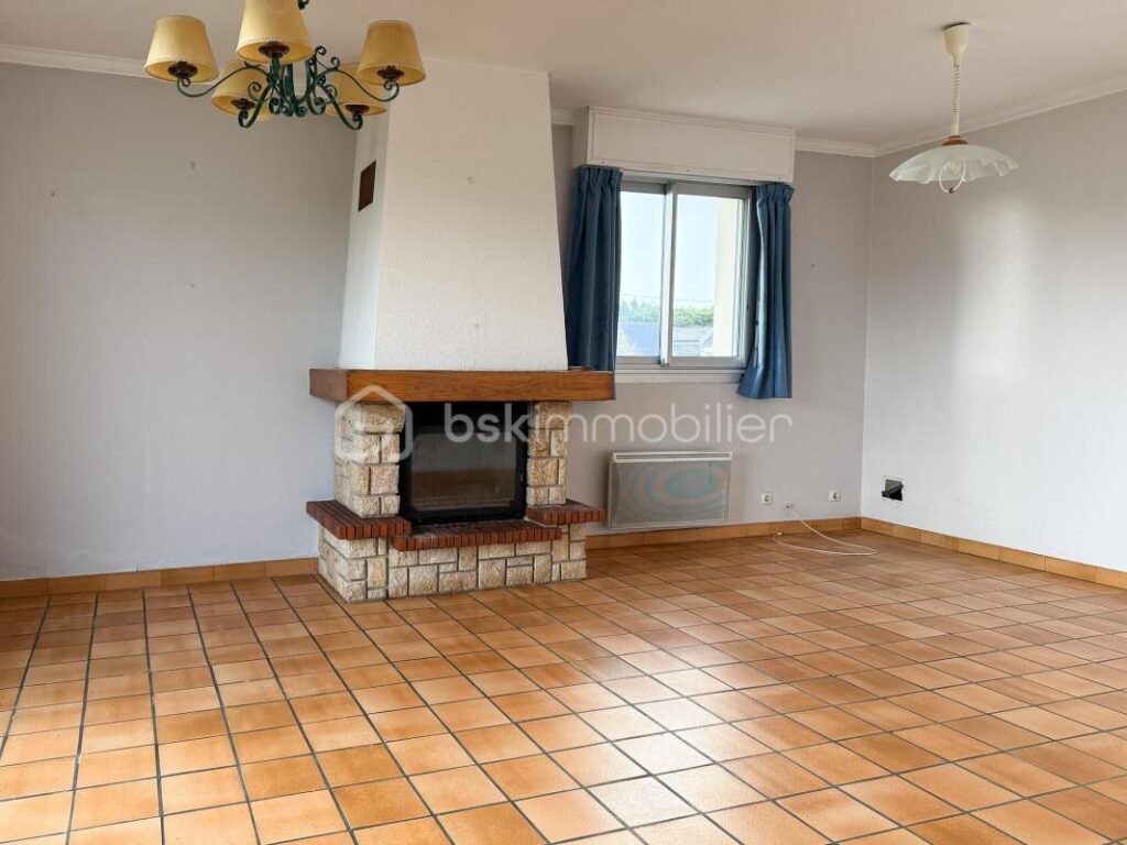 VENTE INTERACTIVE – MAISON À 150 M DE LA MER – MELON – 5 pièces – 3 chambres – 70 m²