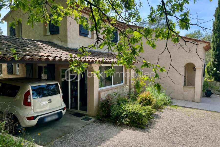 Maison à vendre à Saint paul en foret