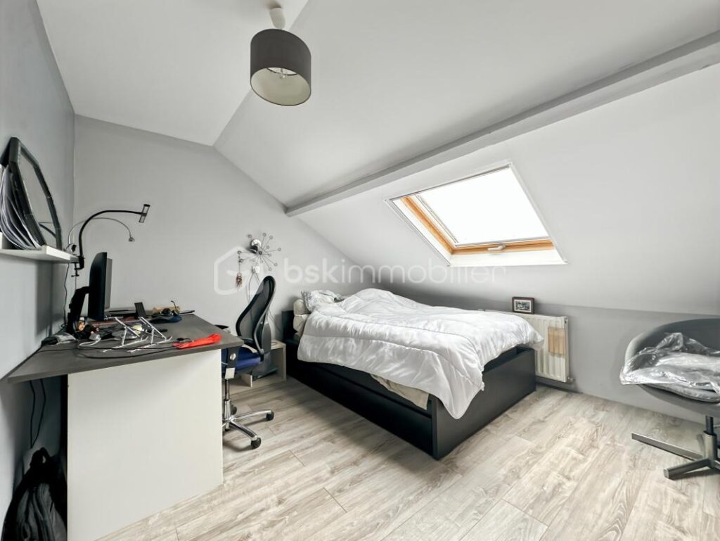 Maison individuelle sur sous-sol total – 4 pièces – 3 chambres – 90 m²