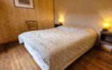 🏡🏔️ MAISON AVEC STUDIO INDÉPENDANT – VILLAGE D’ALLOS – VUE MONTAGNES – 6 pièces – 3 chambres – 108 m²