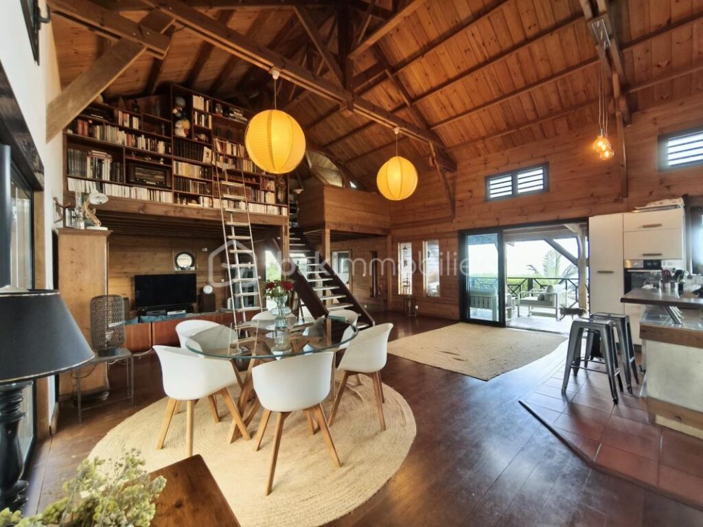 Villa 180 m² habitables – 5 pièces – 3 chambres – 180 m²