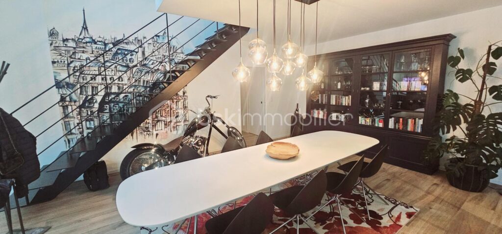 SUPERBE PROPRIETE DE 2021 AVEC SPA DE NAGE – 7 pièces – 4 chambres – 203 m²
