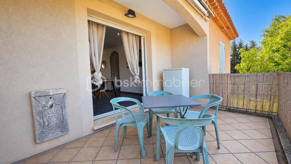 EXCLUSIVITÉ, appartement type 3, 80 m², 2 places de stationnement – 3 pièces – 2 chambres – 76 m²