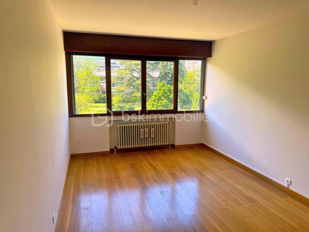 Appartement T3 évolutif T4 – 114 m² – 3 pièces – 2 chambres – 113 m²