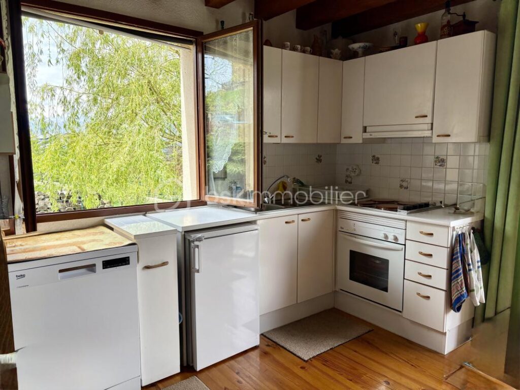 EXCLUSIVITÉ – Chalet avec jardin, grand garage et mezzanine – Saillagouse(66) – 3 pièces – 2 chambres – 51 m²