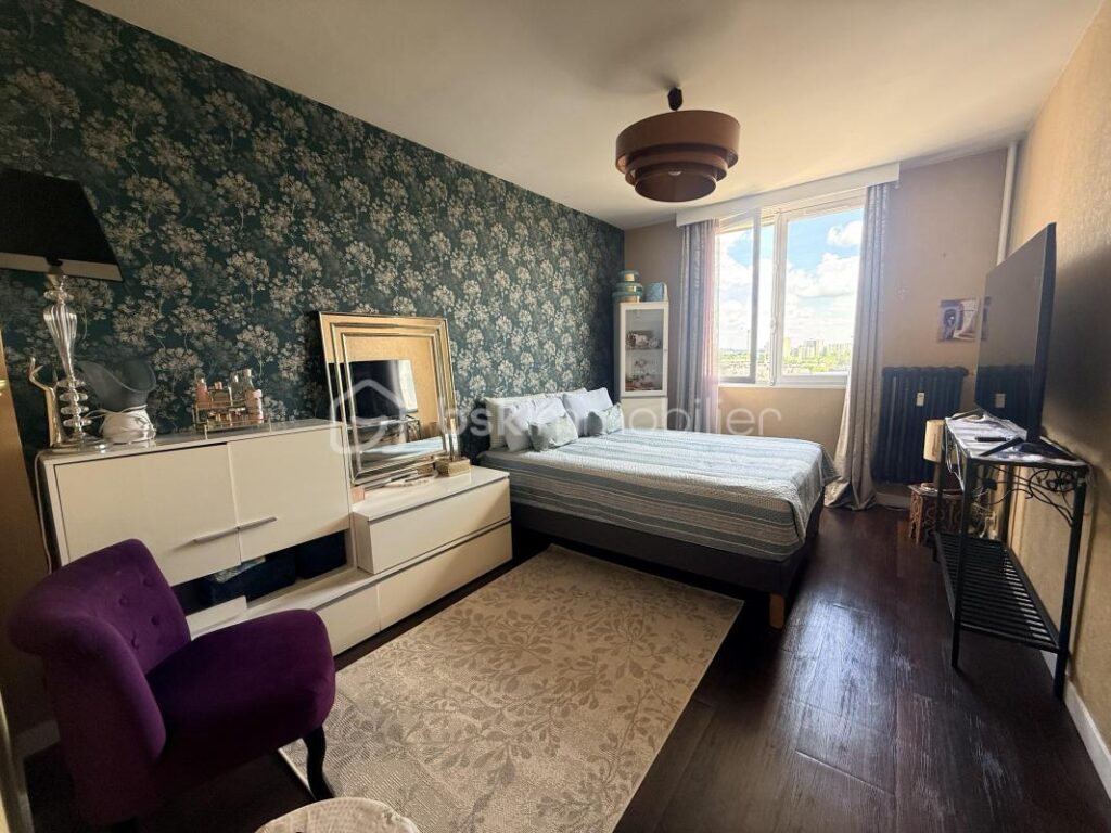 ✨ Vue imprenable – 8ème étage – Fort potentiel à deux pas de Rennes ✨ – 4 pièces – 3 chambres – 65 m²