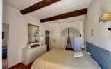 EGUILLES : Maison de ville 5 pièces avec cour – 5 pièces – 4 chambres – 100 m²