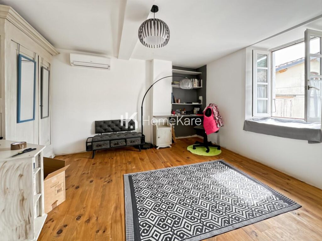 JOLIE MAISON DE VILLAGE AU CALME – 5 pièces – 4 chambres – 90 m²
